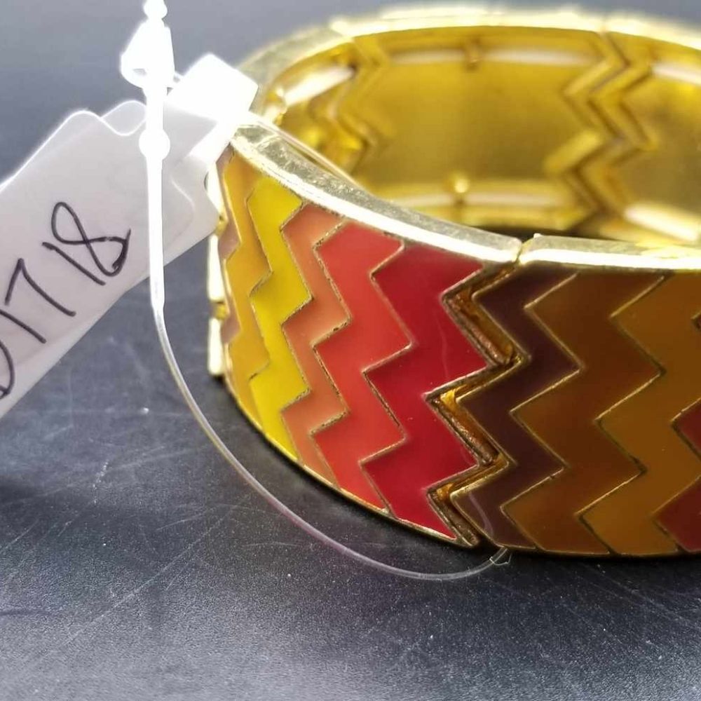 Kool aid melt wave bracelet B718 - Picture 2 of 2